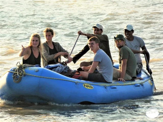 Rafting safari Bardia National Park Nepal